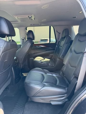 2017 Cadillac Escalade Luxury