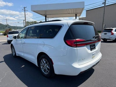 2022 Chrysler Pacifica Touring