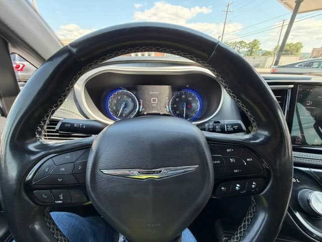 2022 Chrysler Pacifica Touring
