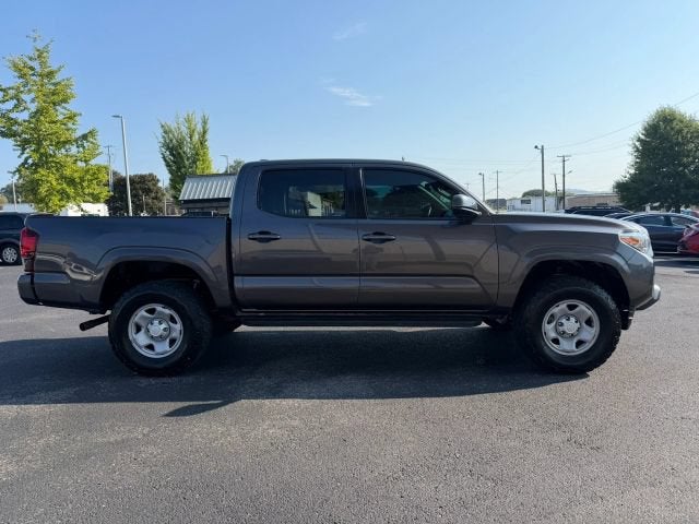 2022 Toyota Tacoma 2WD SR Pickup 4D 5 ft