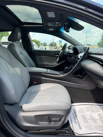 2021 Toyota Avalon XLE