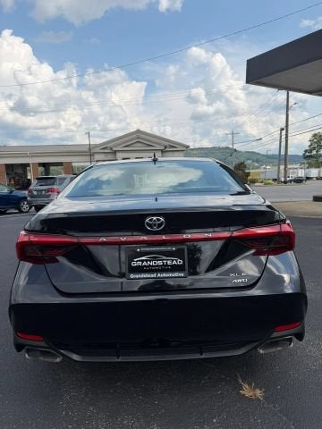 2021 Toyota Avalon XLE