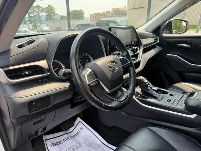 2022 Toyota Highlander XLE
