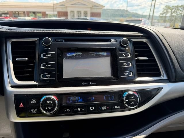 2015 Toyota Highlander LE Plus Sport Utility 4D