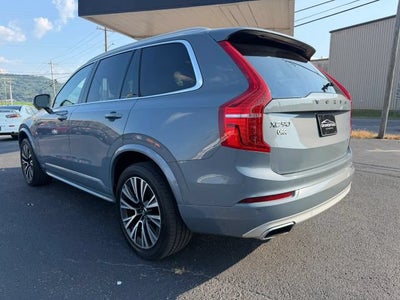 2020 Volvo XC90 Momentum