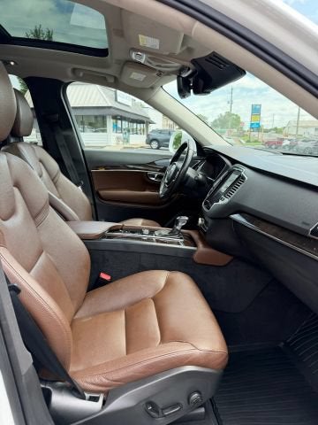 2018 Volvo XC90 Momentum