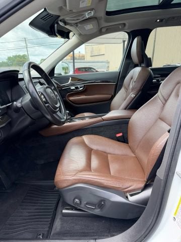2018 Volvo XC90 Momentum