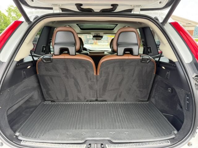 2018 Volvo XC90 Momentum