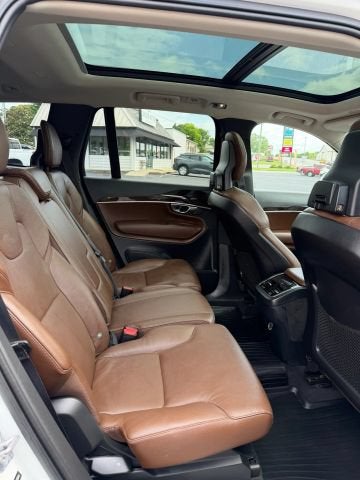 2018 Volvo XC90 Momentum